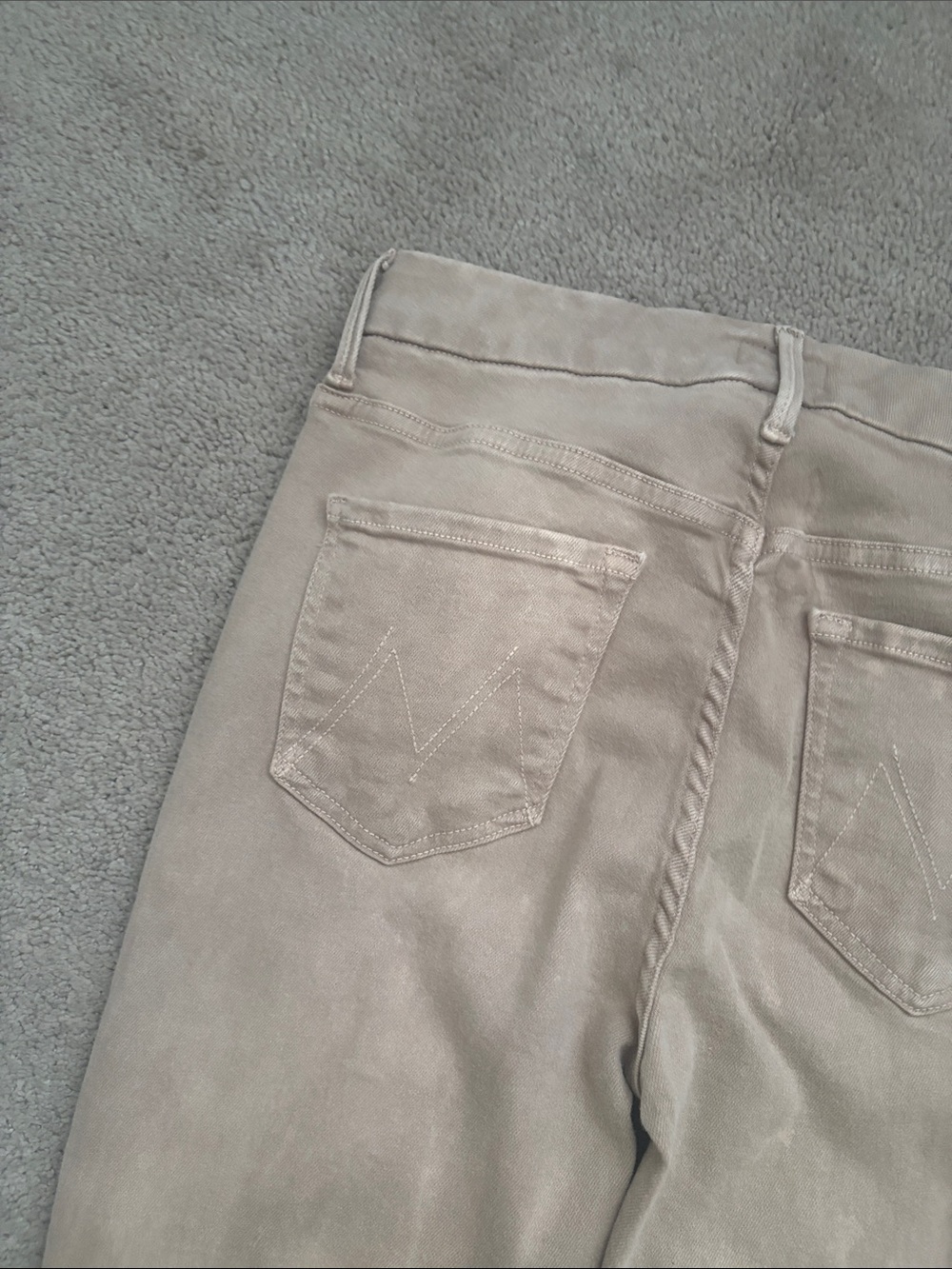 MOTHER Skinny Jeans in Light Taupe - Picture 12 of 12
